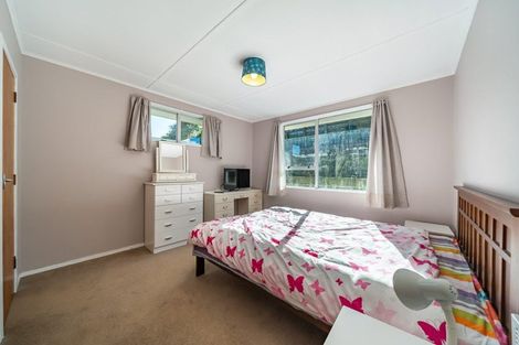 Photo of property in 20 Blueberry Grove, Timberlea, Upper Hutt, 5018