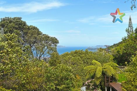 Photo of property in 59 Pokohiwi Road, Normandale, Lower Hutt, 5010