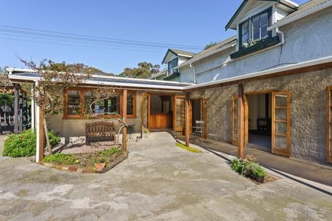 Photo of property in 3 State Highway 1, Otaki, 5512