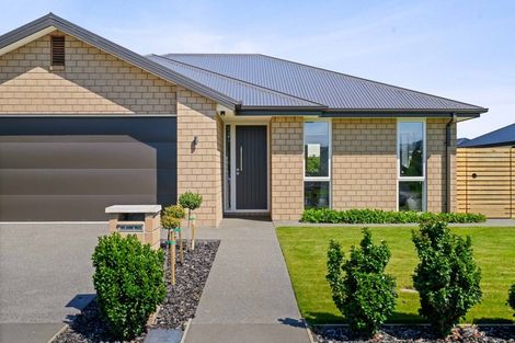 Photo of property in 16 Forge Close, Halswell, Christchurch, 8025