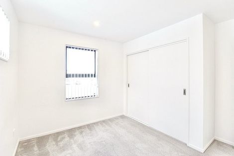 Photo of property in 11a Putiputi Way, Papakura, 2110