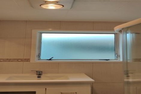 Photo of property in 5 Kivell Close, Mangere East, Auckland, 2024