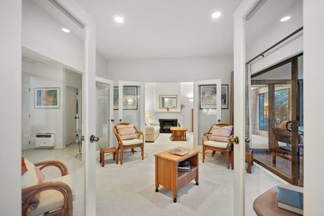 Photo of property in 28 Rosemary Avenue, Forrest Hill, Auckland, 0620