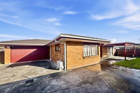 Photo of property in 1/81 Aviemore Drive, Highland Park, Auckland, 2010
