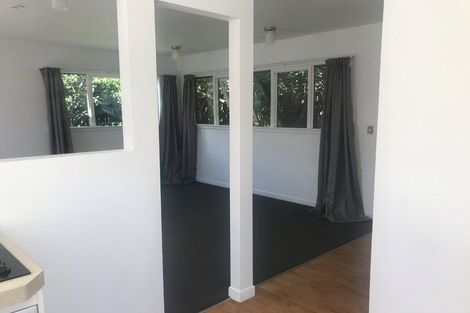 Photo of property in 8 Boyd Avenue, Mangere Bridge, Auckland, 2022