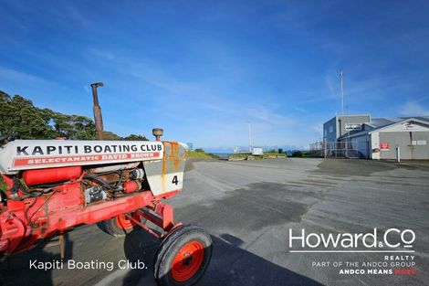 Photo of property in 89 Golf Road, Paraparaumu Beach, Paraparaumu, 5032