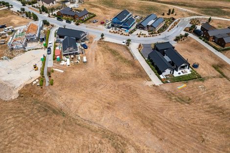 Photo of property in 42 Cunninghams Drive, Jacks Point, Queenstown, 9371