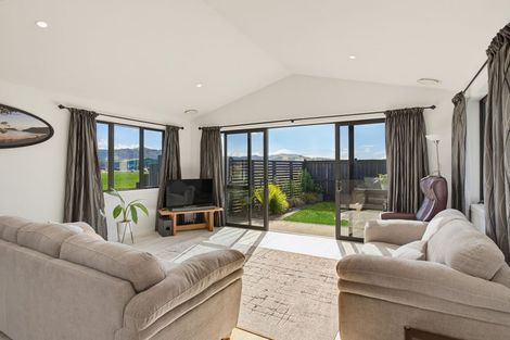 Photo of property in 3 Awatea Drive, Whitianga, 3510