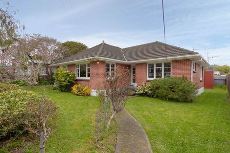 Photo of property in 44 Kowhai Avenue, Ebdentown, Upper Hutt, 5018