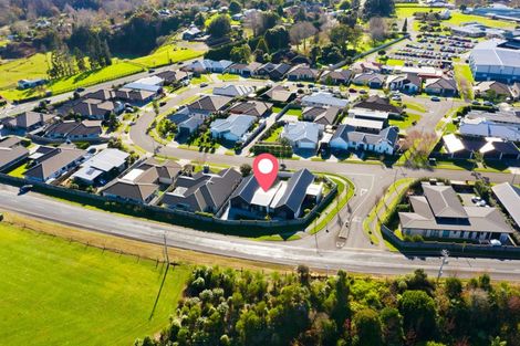 Photo of property in 1 Goodwin Crescent, Pyes Pa, Tauranga, 3112