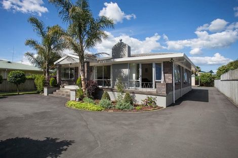 Photo of property in 162 Victoria Street, Cambridge, 3434