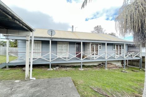 Photo of property in 51 Oreil Avenue, West Harbour, Auckland, 0618