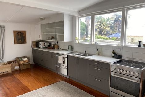 Photo of property in 9 Kinross White Street, Napier South, Napier, 4110