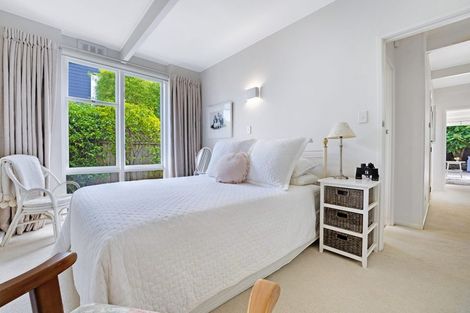 Photo of property in 4/252 Hurstmere Road, Takapuna, Auckland, 0622