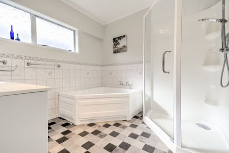 Photo of property in 27 Glamis Avenue, Dinsdale, Hamilton, 3204