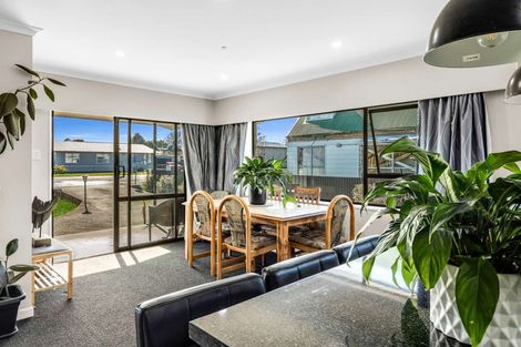 Photo of property in 1 Mathew Street, Dannevirke, 4930