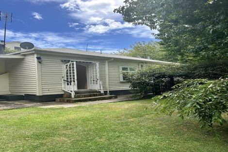 Photo of property in 6 Mcmaster Street, Greytown, 5712