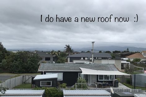 Photo of property in 165 Karewa Parade, Papamoa Beach, Papamoa, 3118