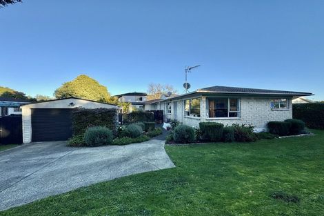 Photo of property in 2/15 Gloaming Place, Conifer Grove, Takanini, 2112