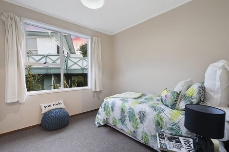 Photo of property in 12 Malmo Place, Massey, Auckland, 0614