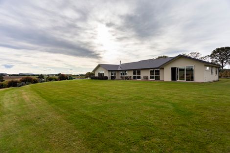 Photo of property in 28 Rooneys Road, Weston, Oamaru, 9491