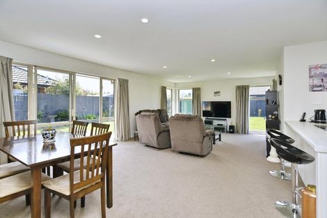 Photo of property in 12 Devlin Avenue, Rangiora, 7400