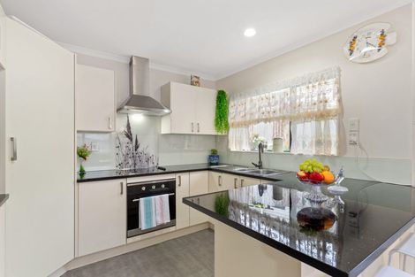 Photo of property in 3 Munroe Road, Ranui, Auckland, 0612