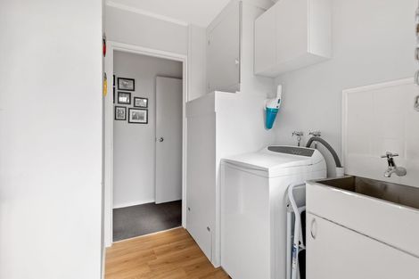 Photo of property in 5 Glucina Place, Glen Eden, Auckland, 0602