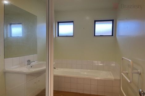 Photo of property in 20 Kaniere Avenue, Hei Hei, Christchurch, 8042