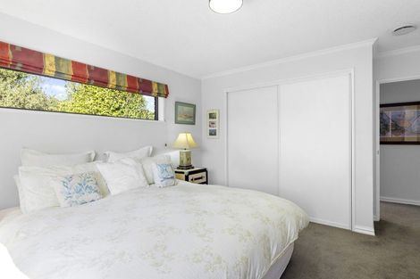 Photo of property in 2/84 Memorial Avenue, Ilam, Christchurch, 8053