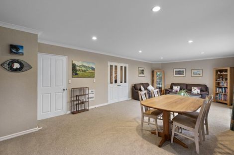 Photo of property in 5 Chesterton Drive, Leamington, Cambridge, 3432