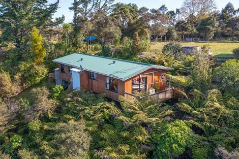 Photo of property in 417 Paremoremo Road, Paremoremo, Auckland, 0632