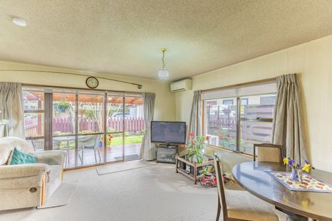 Photo of property in 14a Ruataniwha Street, Waipawa, 4210