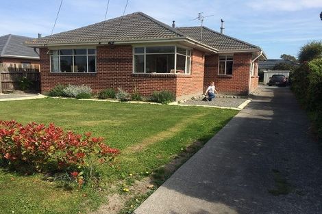 Photo of property in 2 Nyoli Street, Northcote, Christchurch, 8052