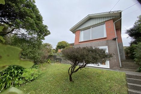 Photo of property in 37 Huntleigh Park Way, Ngaio, Wellington, 6035
