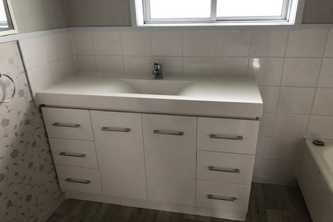 Photo of property in 49 Whaka Street, Maungaturoto, 0520