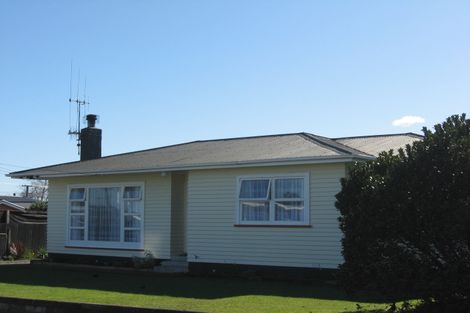 Photo of property in 3 Bledisloe Street, Levin, 5510