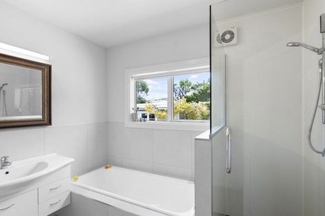 Photo of property in 211 Major Hornbrook Road, Mount Pleasant, Christchurch, 8081