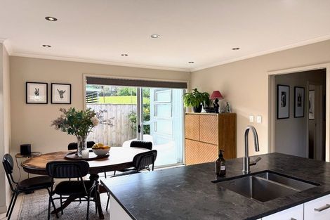 Photo of property in 32b Gilbert Street, New Plymouth, 4310