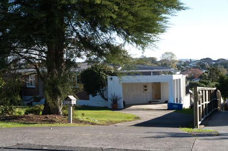 Photo of property in 116 Litten Road, Cockle Bay, Auckland, 2014