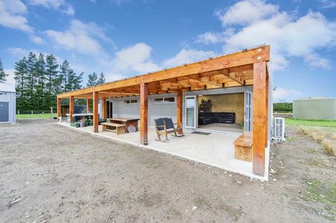 Photo of property in 3856 South Eyre Road, Burnt Hill, Oxford, 7495