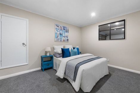 Photo of property in 4190a Great North Road, Glendene, Auckland, 0602