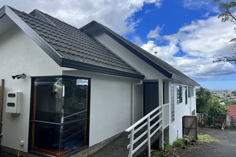 Photo of property in 23 Bluebird Crescent, Unsworth Heights, Auckland, 0632