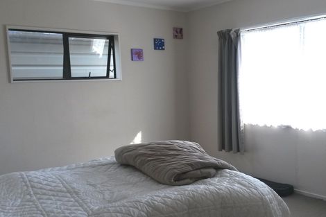 Photo of property in 33 Tawa Street, Hilltop, Taupo, 3330