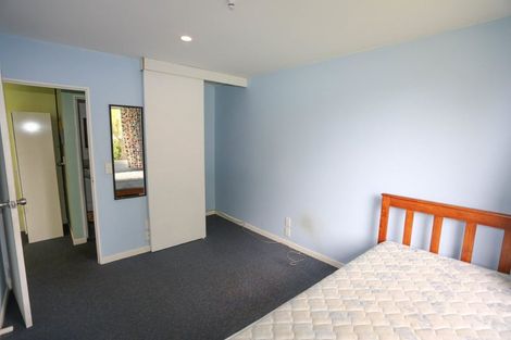 Photo of property in 124 Memorial Avenue, Burnside, Christchurch, 8053