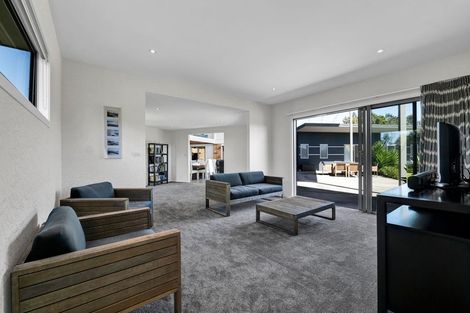 Photo of property in 68 Mcgiven Drive, Ridgewood, New Plymouth, 4371