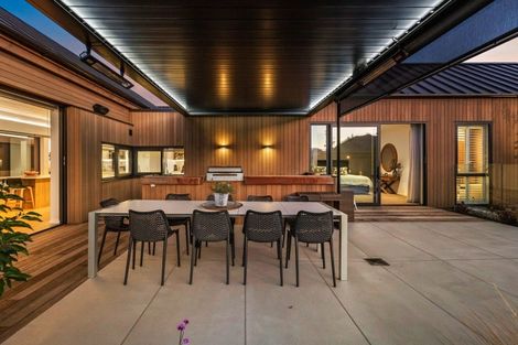 Photo of property in 14 Deans Drive, Wanaka, 9305