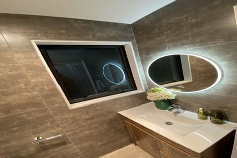 Photo of property in 1c Cherry Road, Bucklands Beach, Auckland, 2014