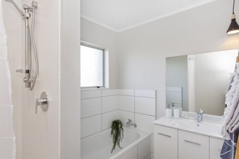 Photo of property in 214c Dickson Road, Papamoa Beach, Papamoa, 3118