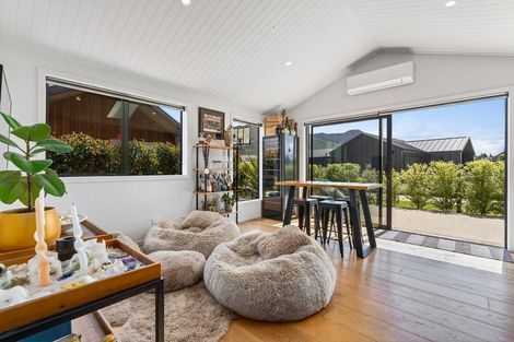 Photo of property in 9 Mcdonald Street, Wanaka, 9305